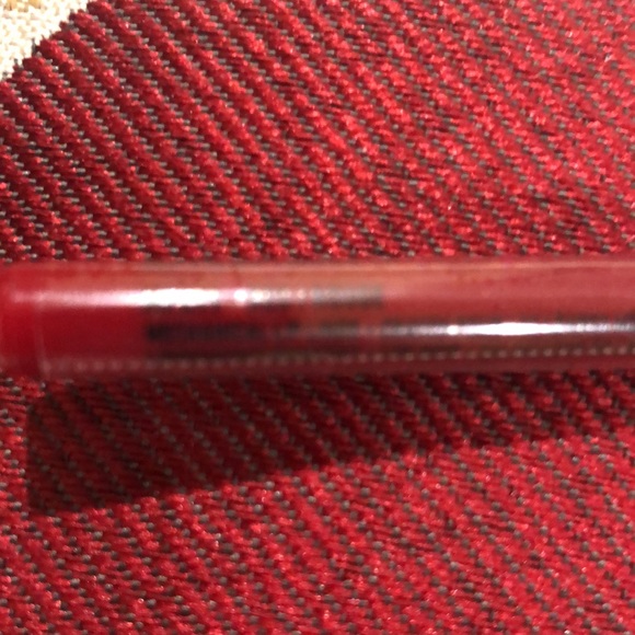 MAKEUP BUNDLE! Two NYX lipliners, and two eyeliners - Picture 6 of 7